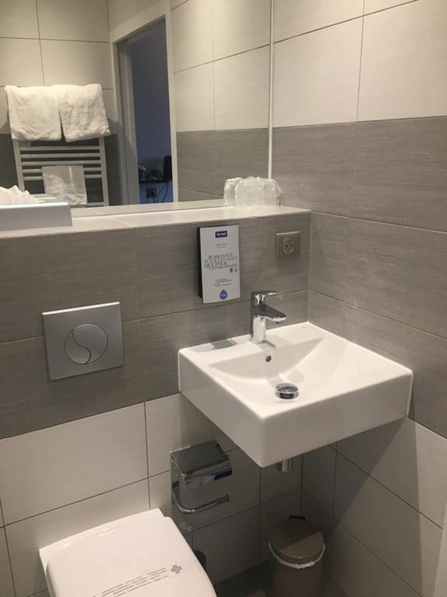 Kyriad Limoges Sud - Feytiat Ngoại thất bức ảnh