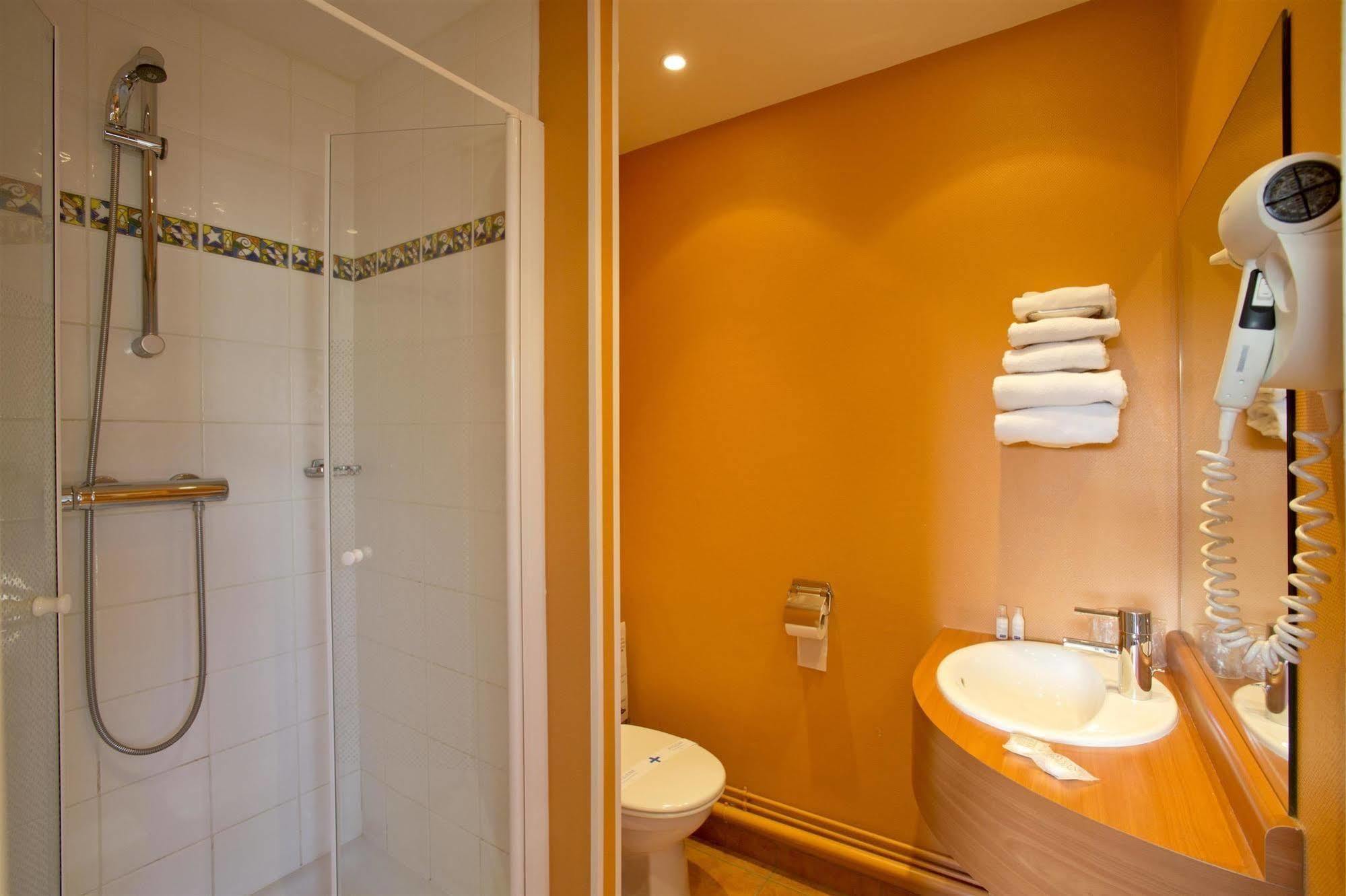 Kyriad Limoges Sud - Feytiat Ngoại thất bức ảnh